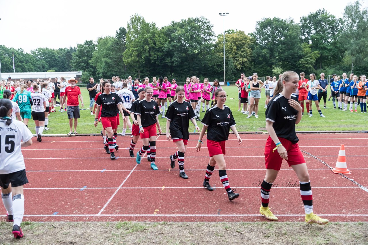 Bild 235 - Loewinnen Cup